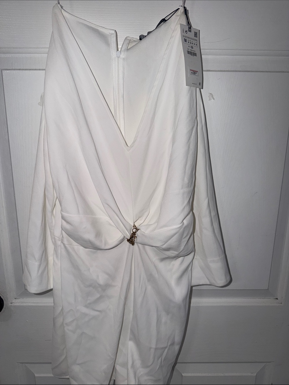 Zara White Dress with V-Neck and Twist Detail